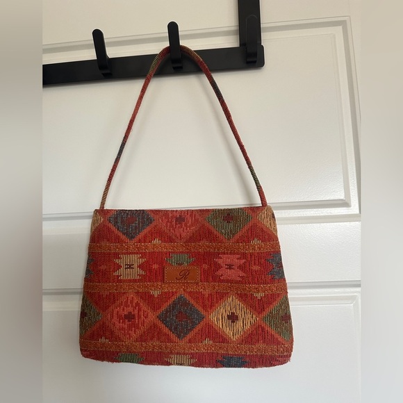 Elegant Multicolor Geometric Shoulder Bag - Picture 1 of 3